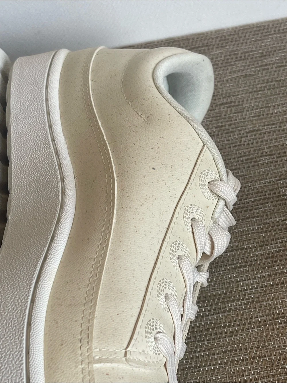 NEW ALLBIRDS PLANT PACER CLASSIC EDITION VEGAN LEATHER SNEAKER WOMENS SIZE 9 - Picture 7 of 14